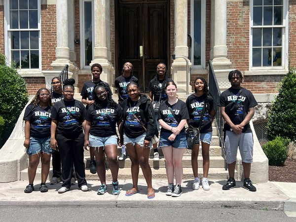 Guided Grace FYS college tour group